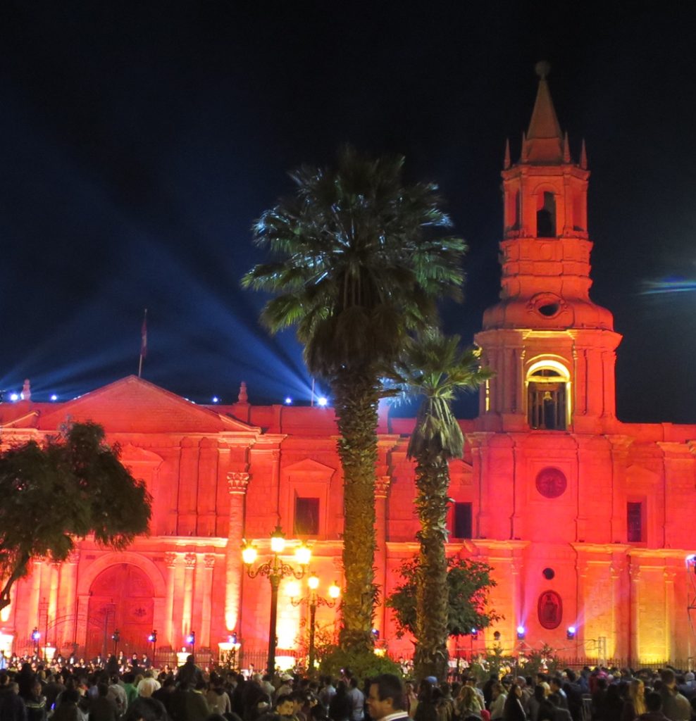 Arequipa bei Nacht