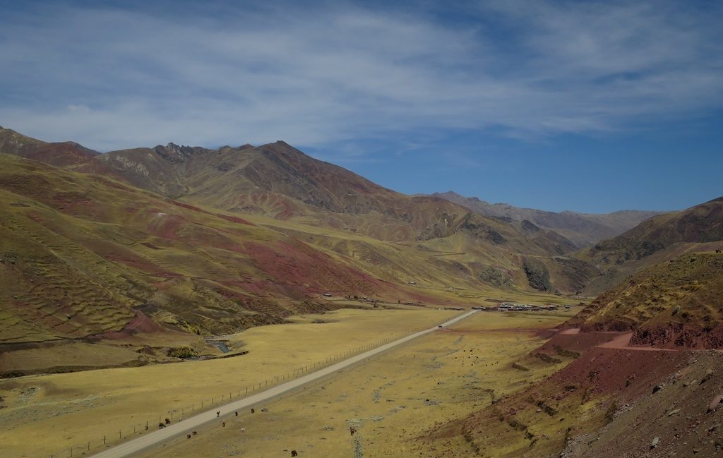 Fahrt zum Rainbow Mountain