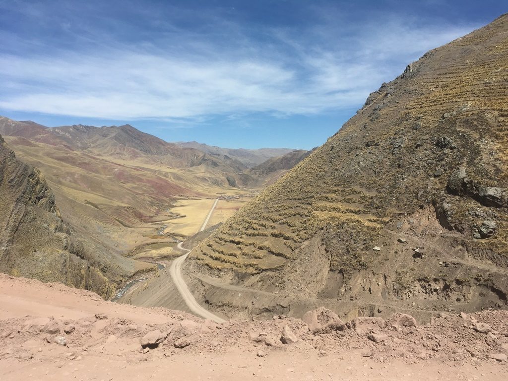 Fahrt zum Rainbow Mountain